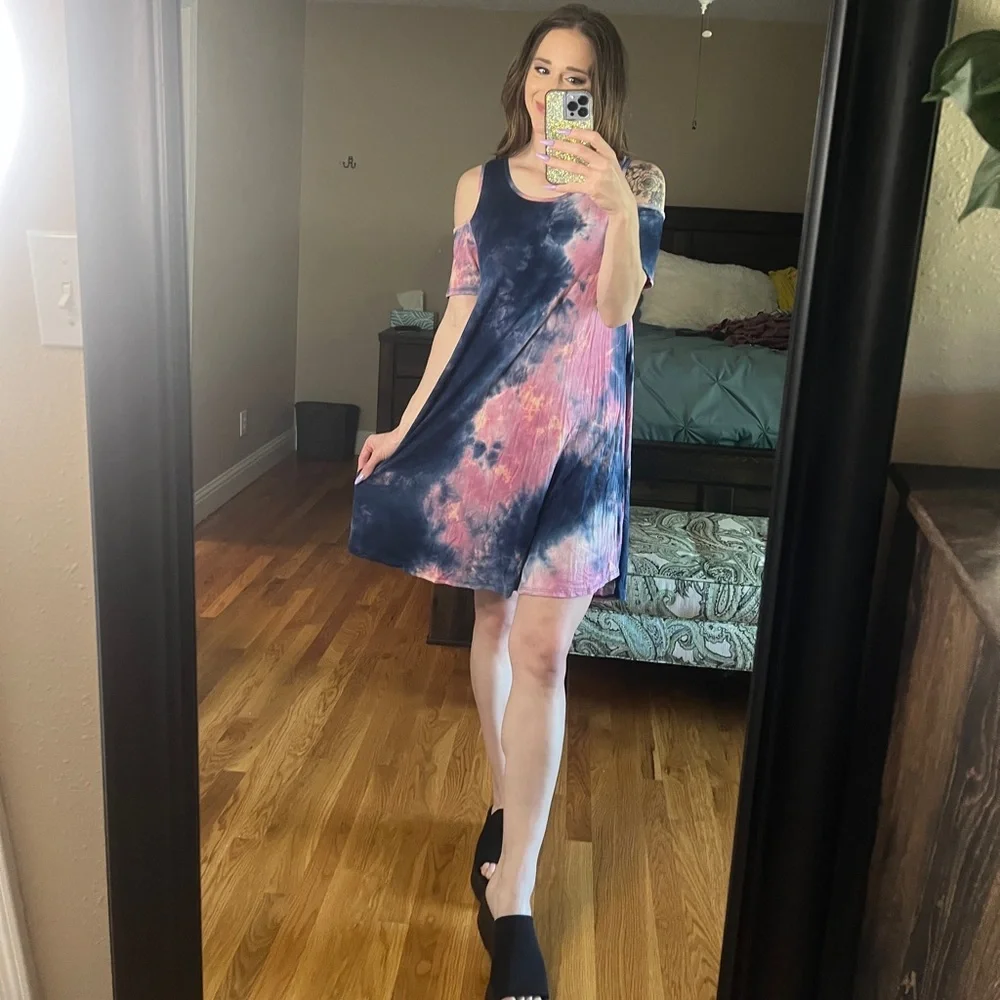 Jodifi tie dye cold shoulder dress size small - Picture 1 of 3